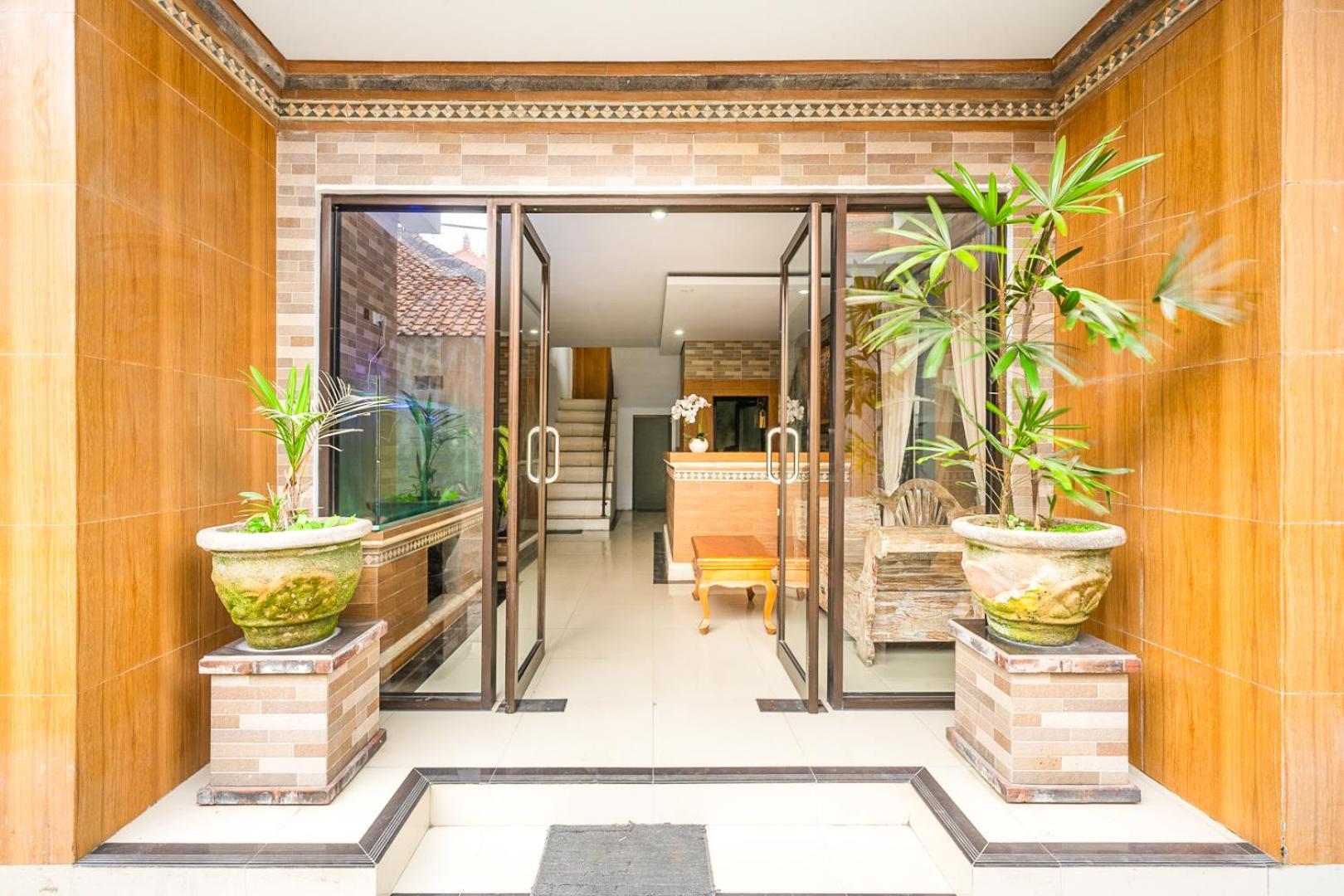 Pantai Guesthouse Canggu Exterior photo